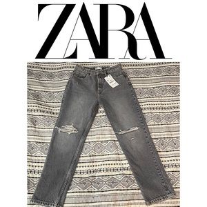 NWT 🆕 CLASSIC MOM FIT JEANS IN SIZE 8